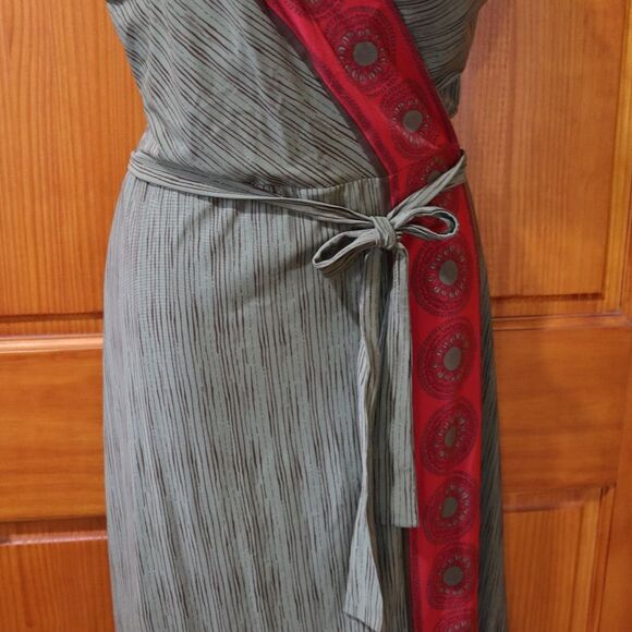 BCBGMaxAzria Red and Green Y2K Boho Hippie Wrap Sundress LG - Picture 3 of 13